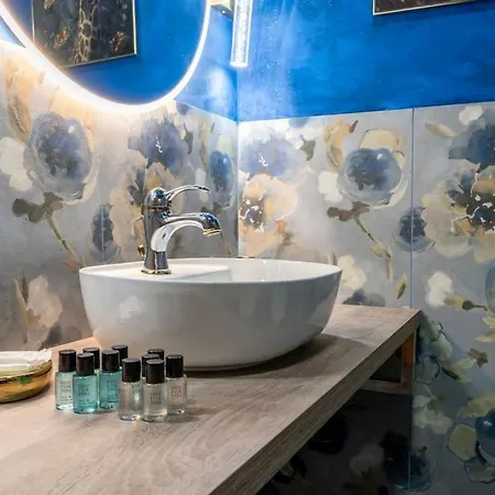 -porta Nuova-alpitour- Elegante Con A-c E Wi-fi Torino