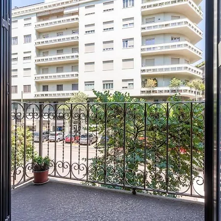 -porta Nuova-alpitour- Elegante Con A-c E Wi-fi Lejlighed *