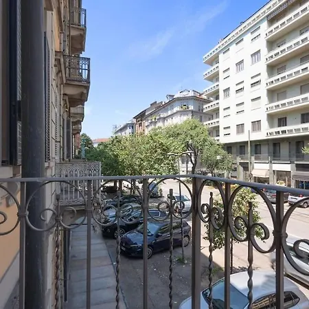 Apartamento -porta Nuova-alpitour- Elegante Con A-c E Wi-fi